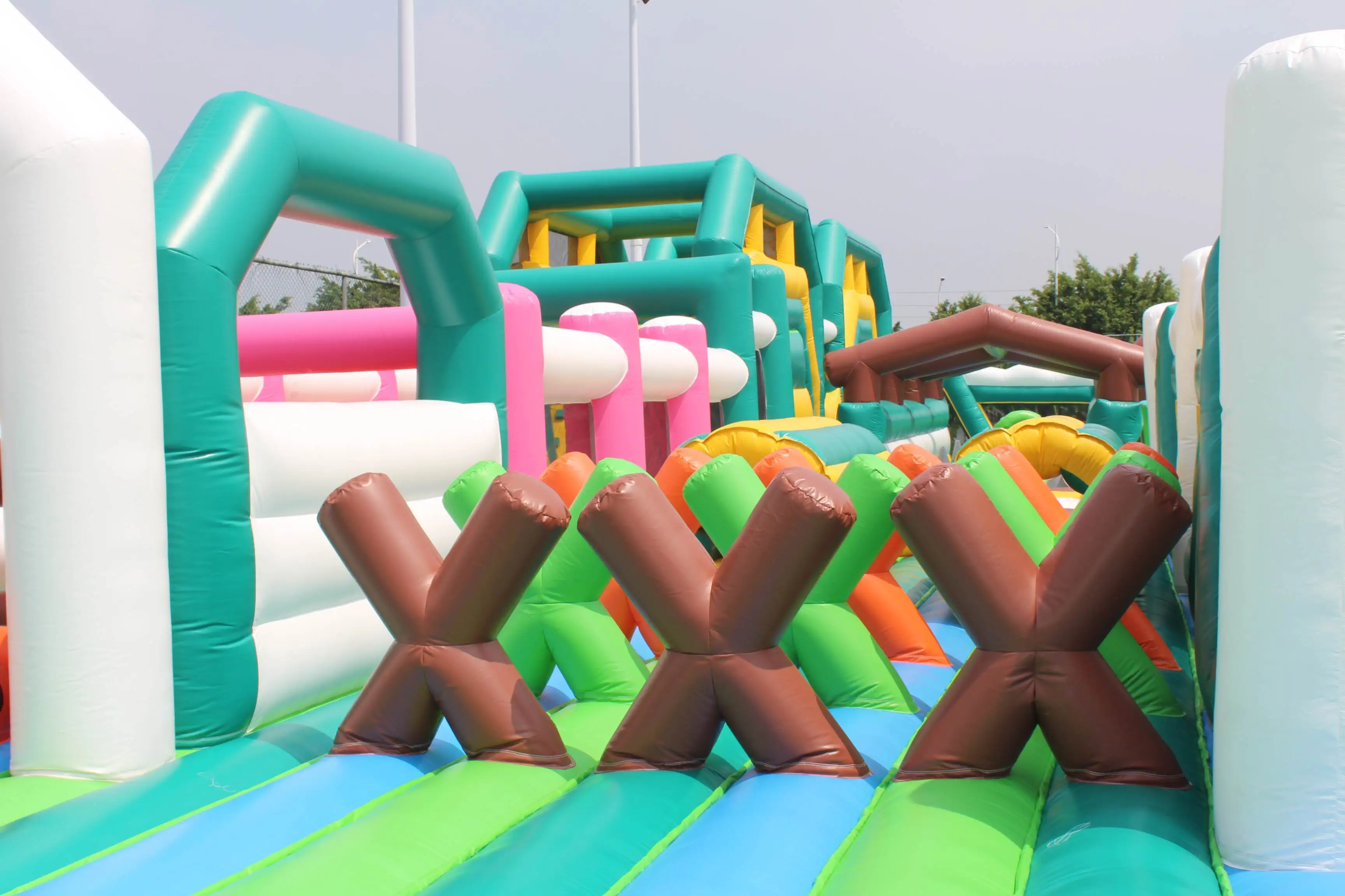 CH Custom Commercial Outdoor Inflatable Playground Jump Castle for Kids Obstacle Inflatable Amusement Park Trampoline Park