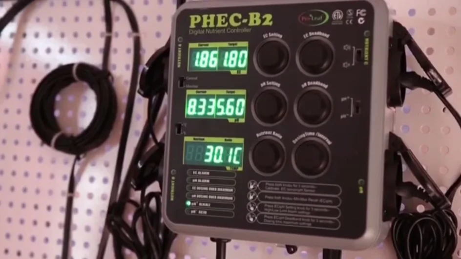 PH EC Automatic Fertilizer Machine Fertigation Controller for Greenhouse