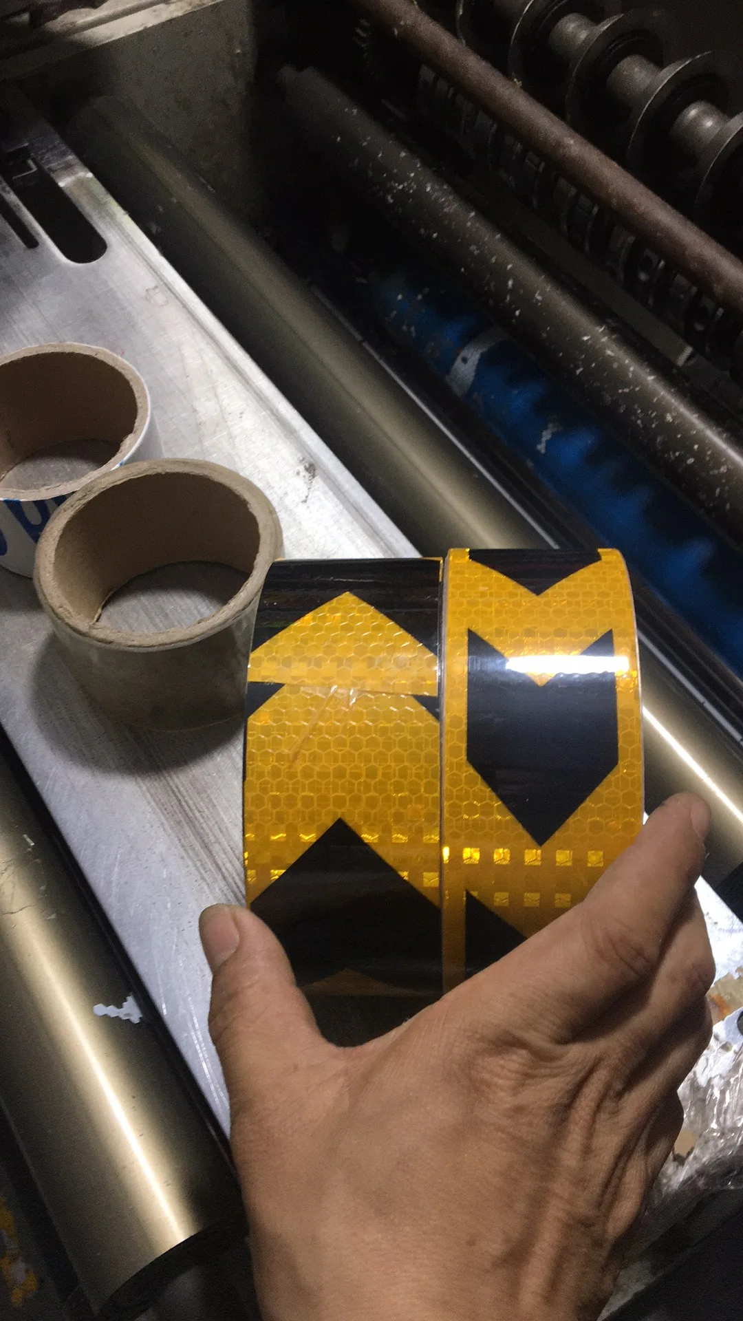 Желтая/зеленая и черная стрелка предупреждающая лента для безопасности дорожного движения отражающая наклейка светоотражающая