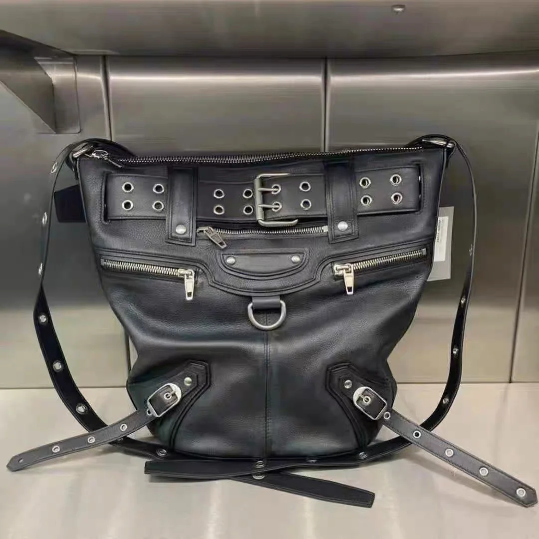 LIng Yu Punk Motorcycle Bucket Single Shoulder Crossbody Bag Women PU XL Zipper Dark Rivet Heavy-Duty Leisure Travel