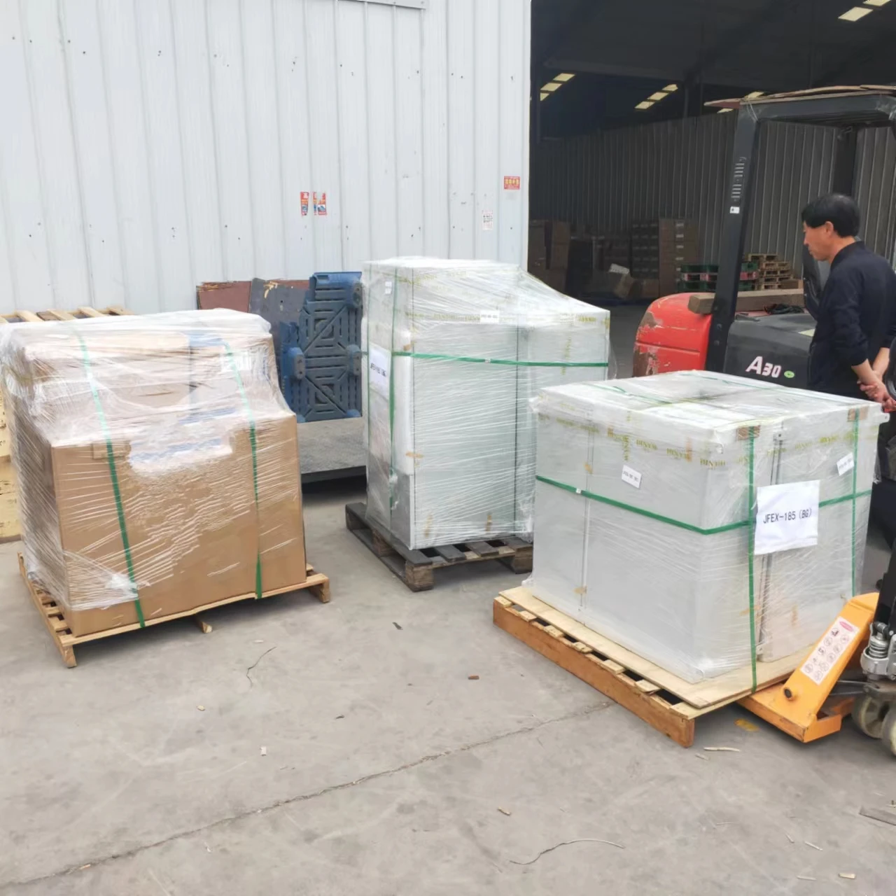 Packaging & shipping specifications