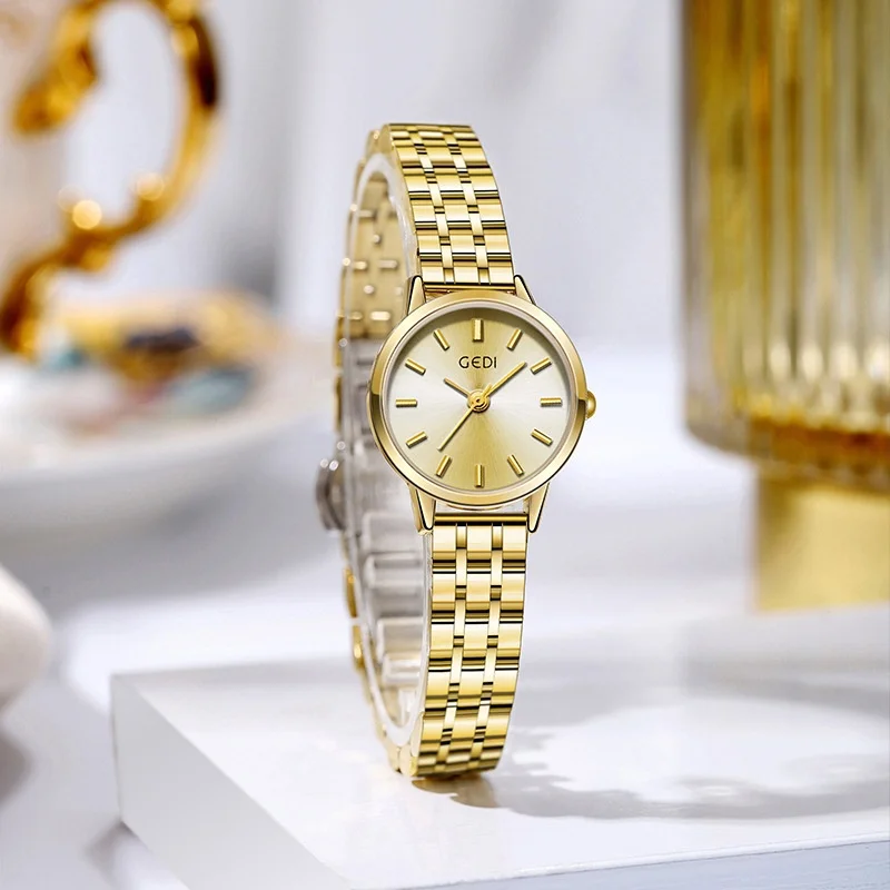 Quartz Women's Watch OM-512882