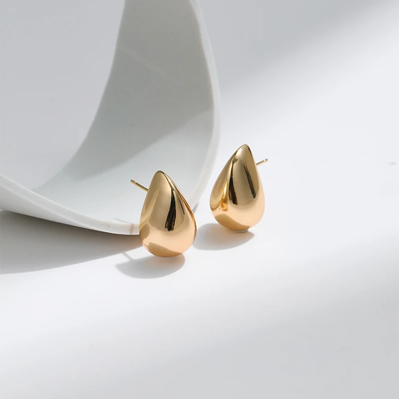 2023 Hot Selling Creative Water Drop Stud Europe and America Fashion Brass 18K Filled Gold Earrings for Women Jewelry