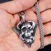 silver Triangular skull steel chain