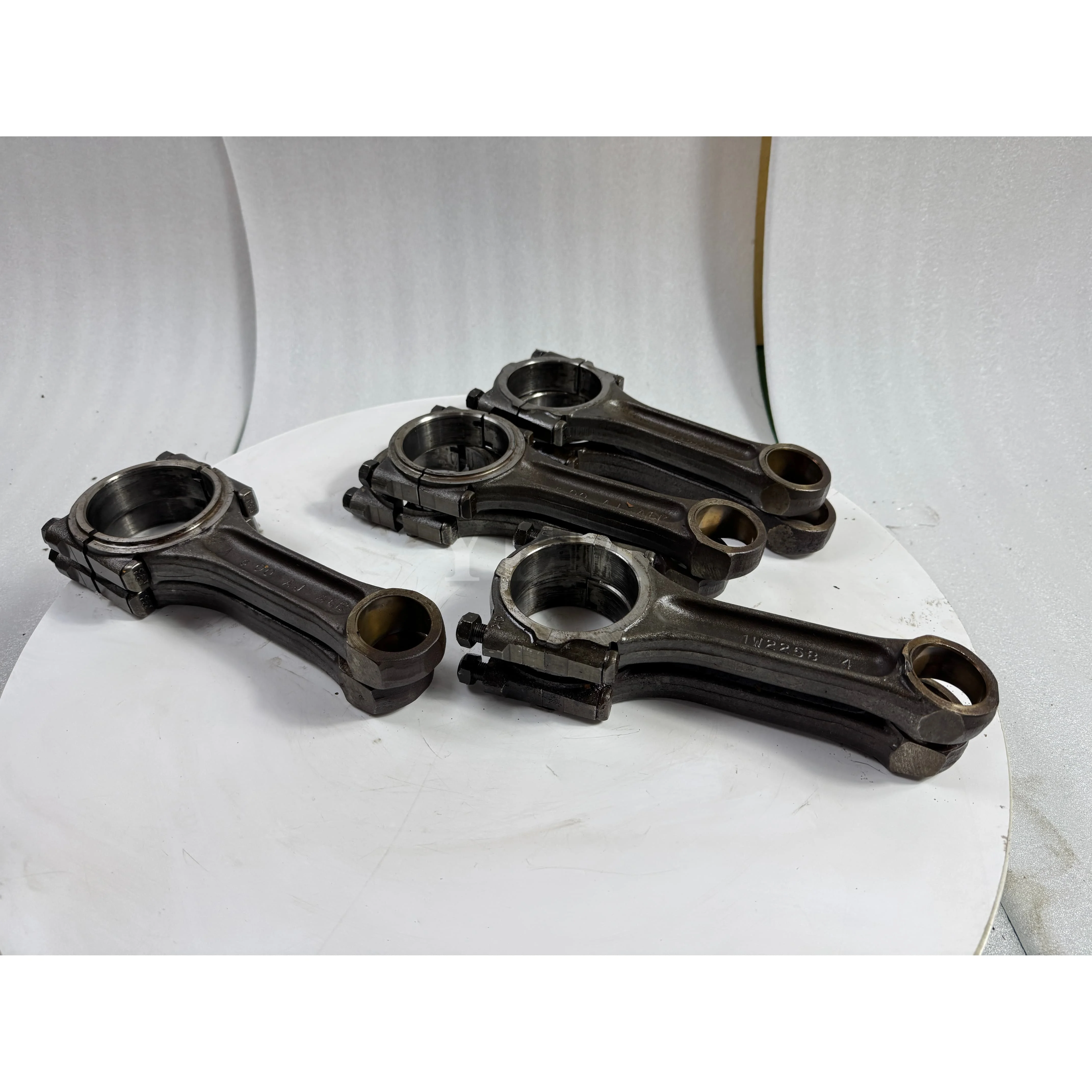 1W2258 Connecting Rod for Caterpillar 3208 Engine Parts Factory 2
