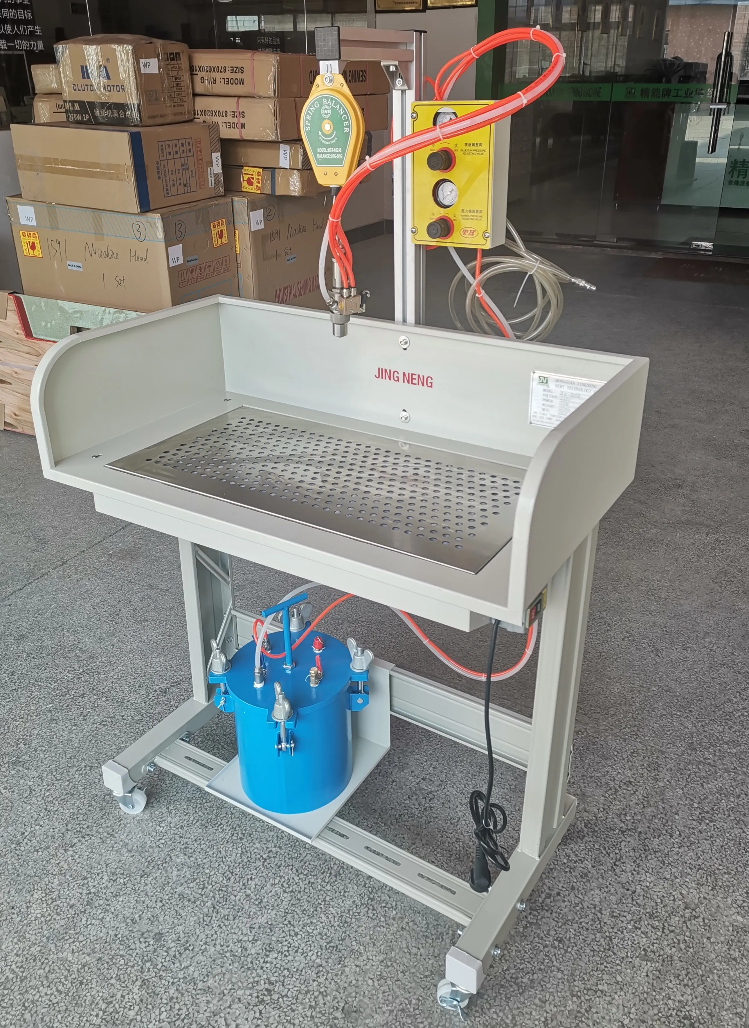 Water Base Glue Spraying Machine Leather Belt Cementing Machine