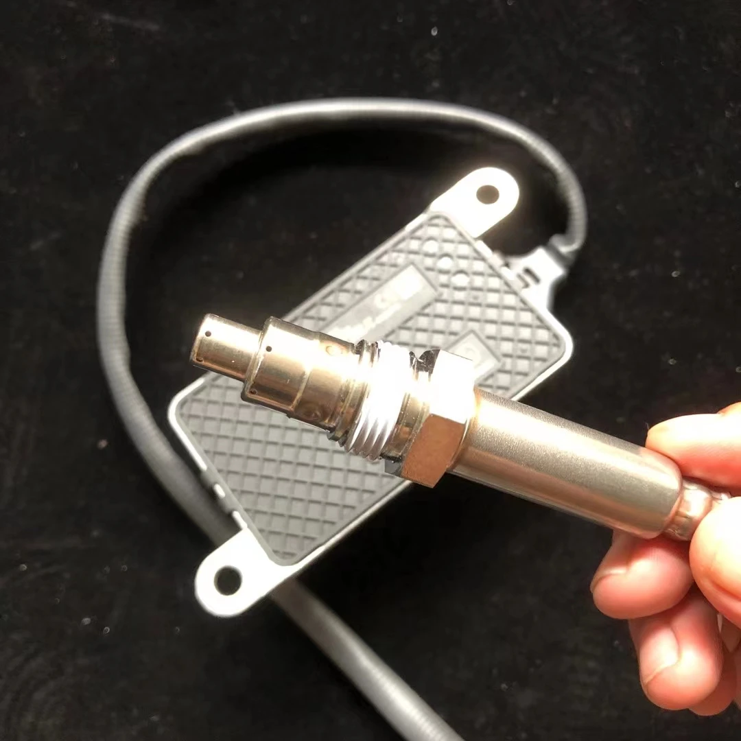 コマツ6型ノックスセンサー