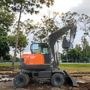 Heavy Duty Excavator Construction Machinery Large Excavator 8 Tons Hydraulic Travel Wheel Excavator