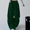 Pantaloni dritti verde scuro con cordino
