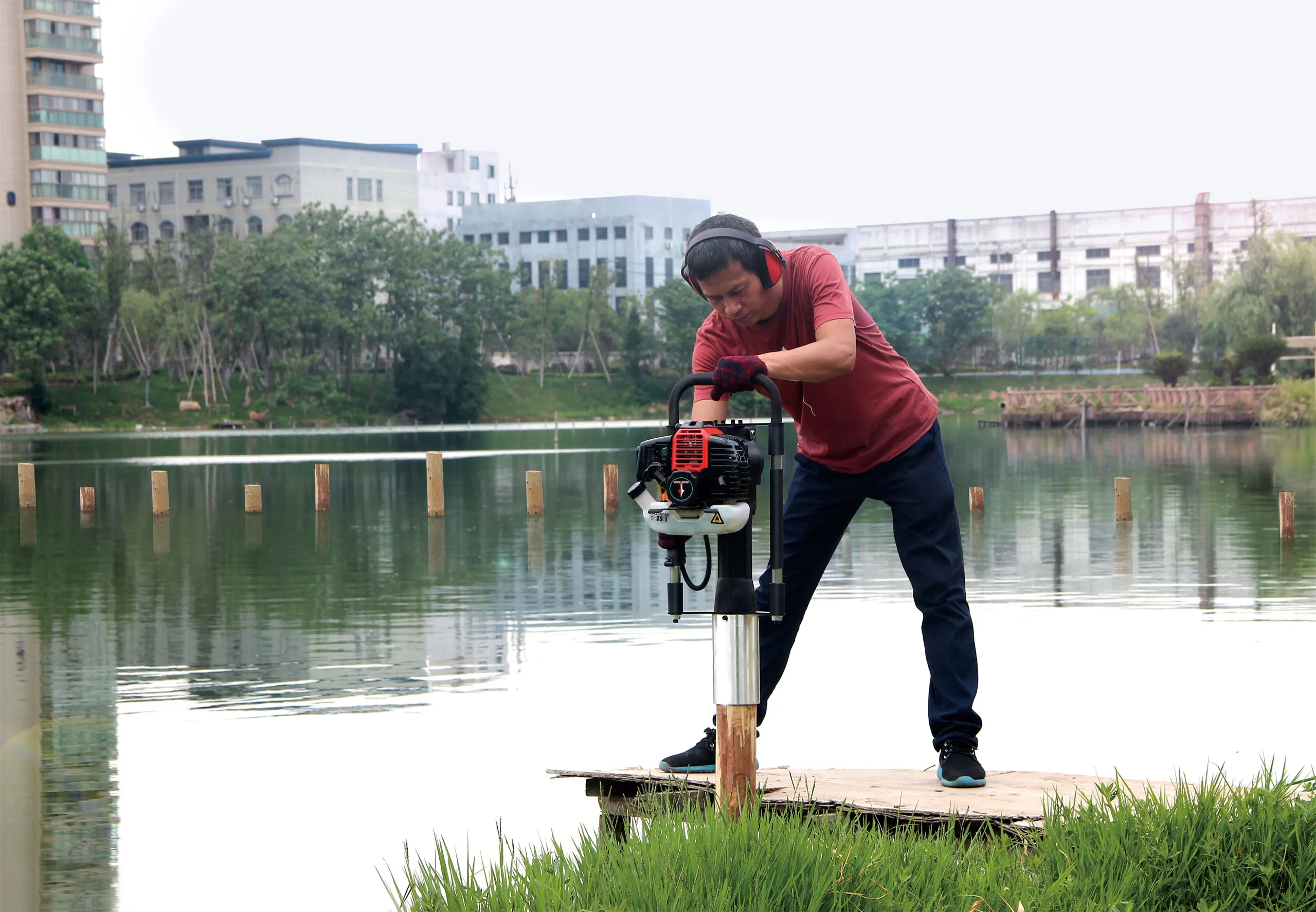 DPD-100 Fence Gasoline Pile Hammer - High Efficiency Post Driver