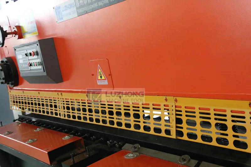 QC11Y QC11K CNC Guillotine Shear Automatic Hydraulic Guillotine Shearing Machine