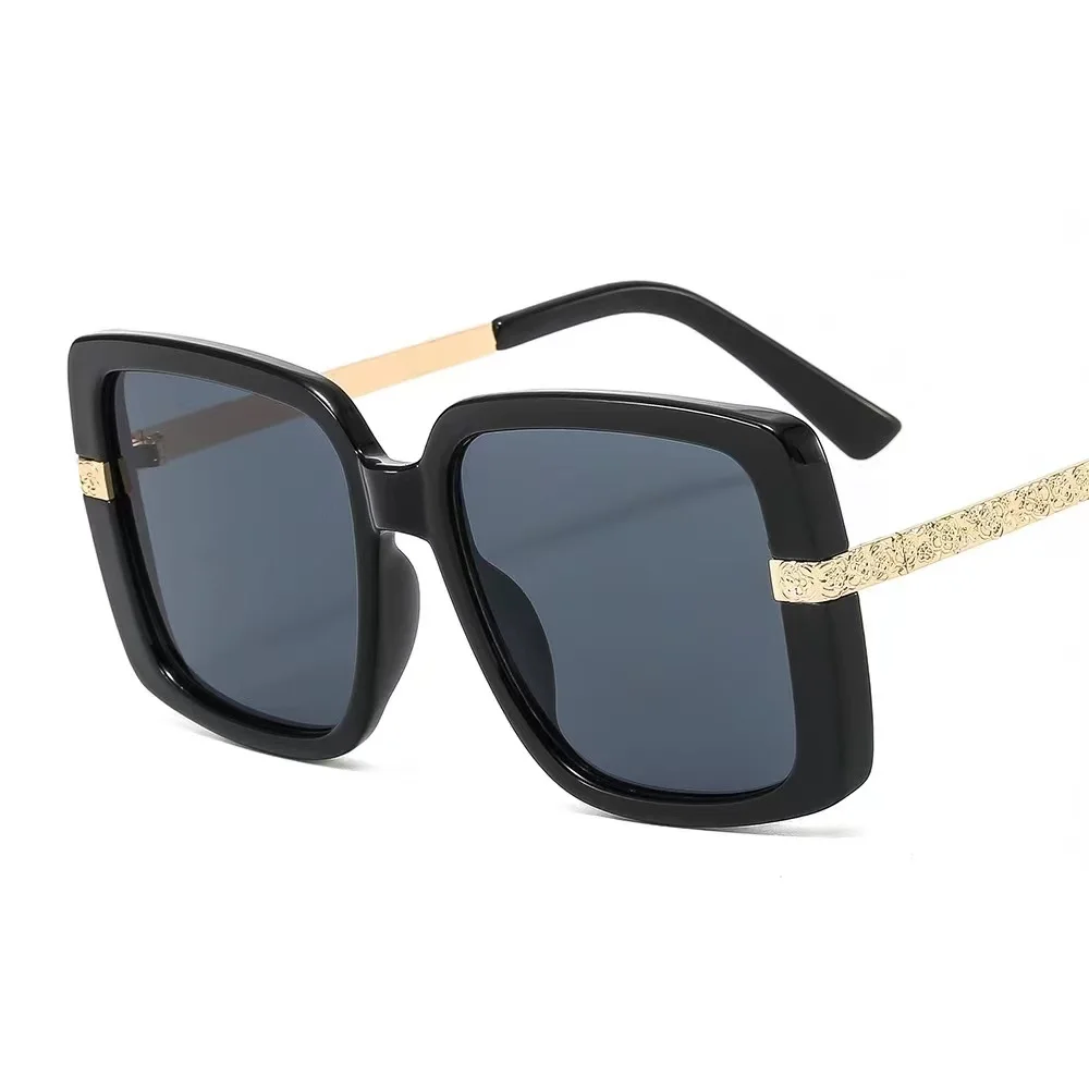 Trendy Oversized Square Metal Frame Sunglasses for Women display picture 1
