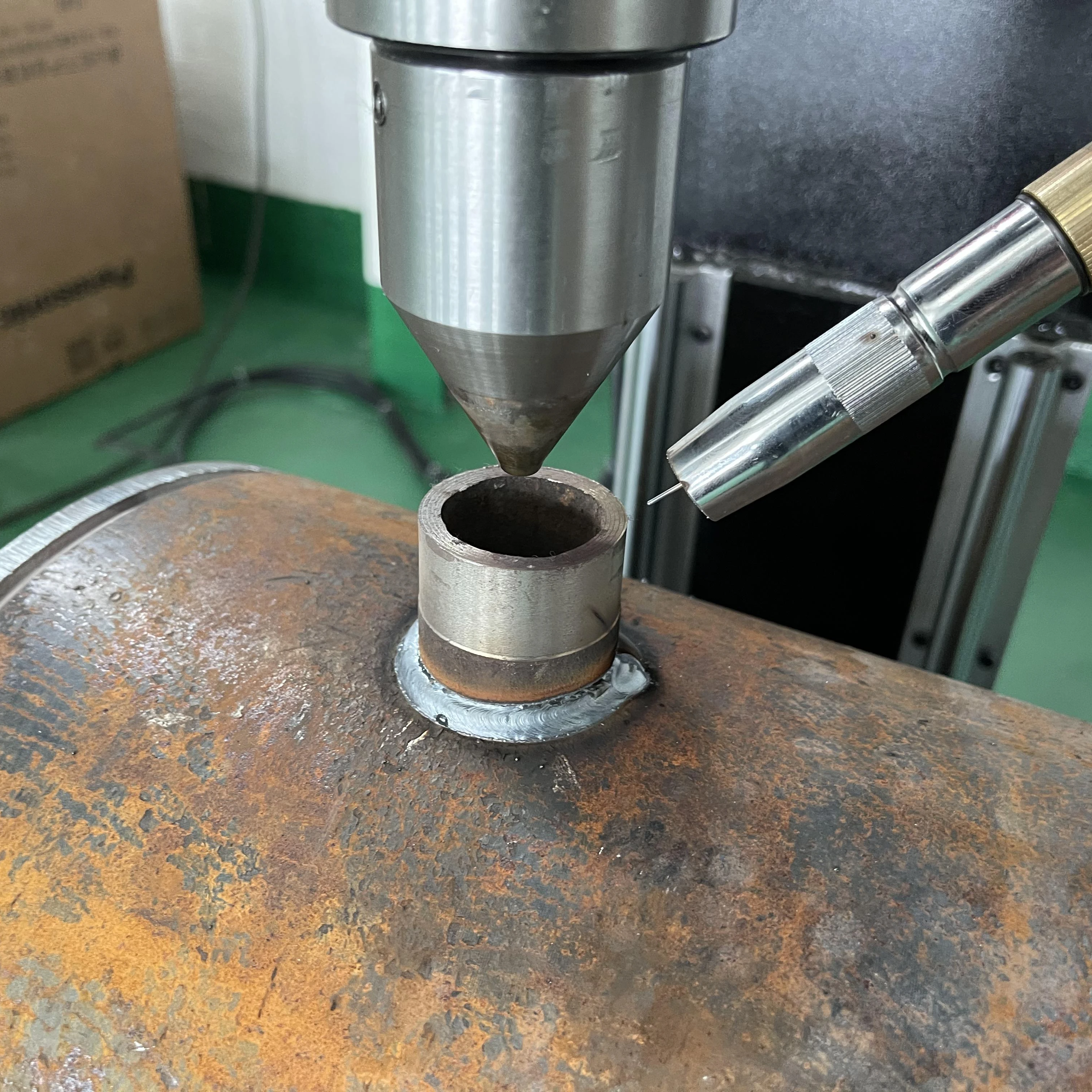 CNC Automatic Welding Machine Fo Water Heater tank Nut Tank Nipple Outlet