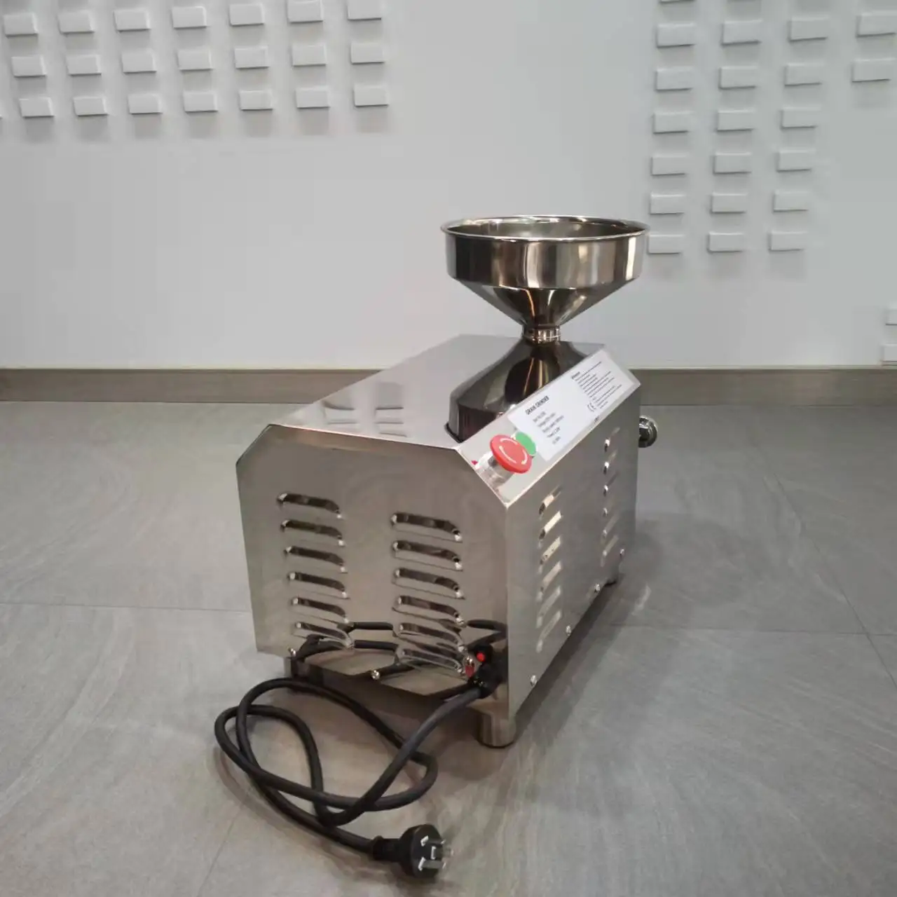 HR3600 Commercial High Capacity Grain Grinder Mill Cereal Rice Wheat Corn Mill Powder Machine