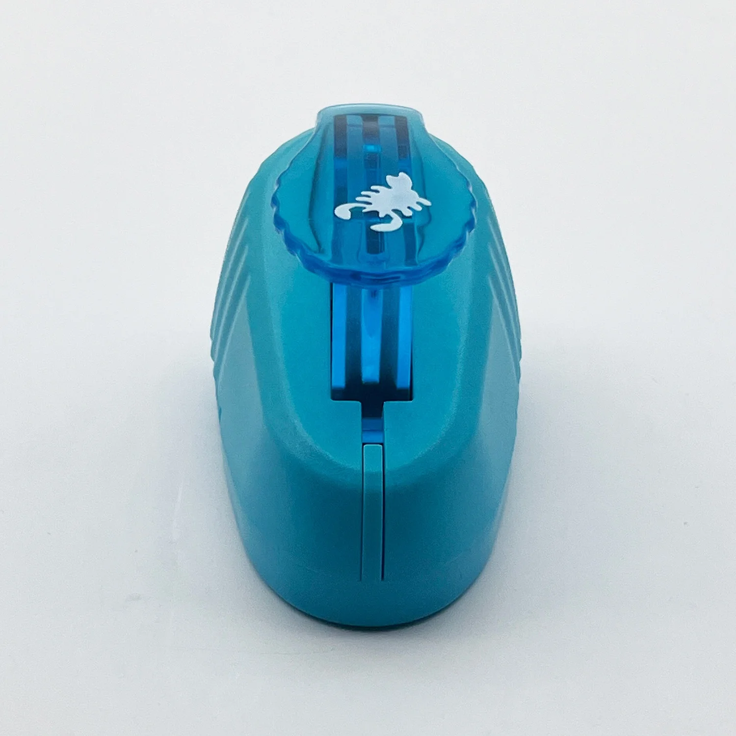 Portable DIY Cute Animal Shaped Embossing Tool Small Plastic Hole Puncher for Paper Craft Art Scrapbook Creation