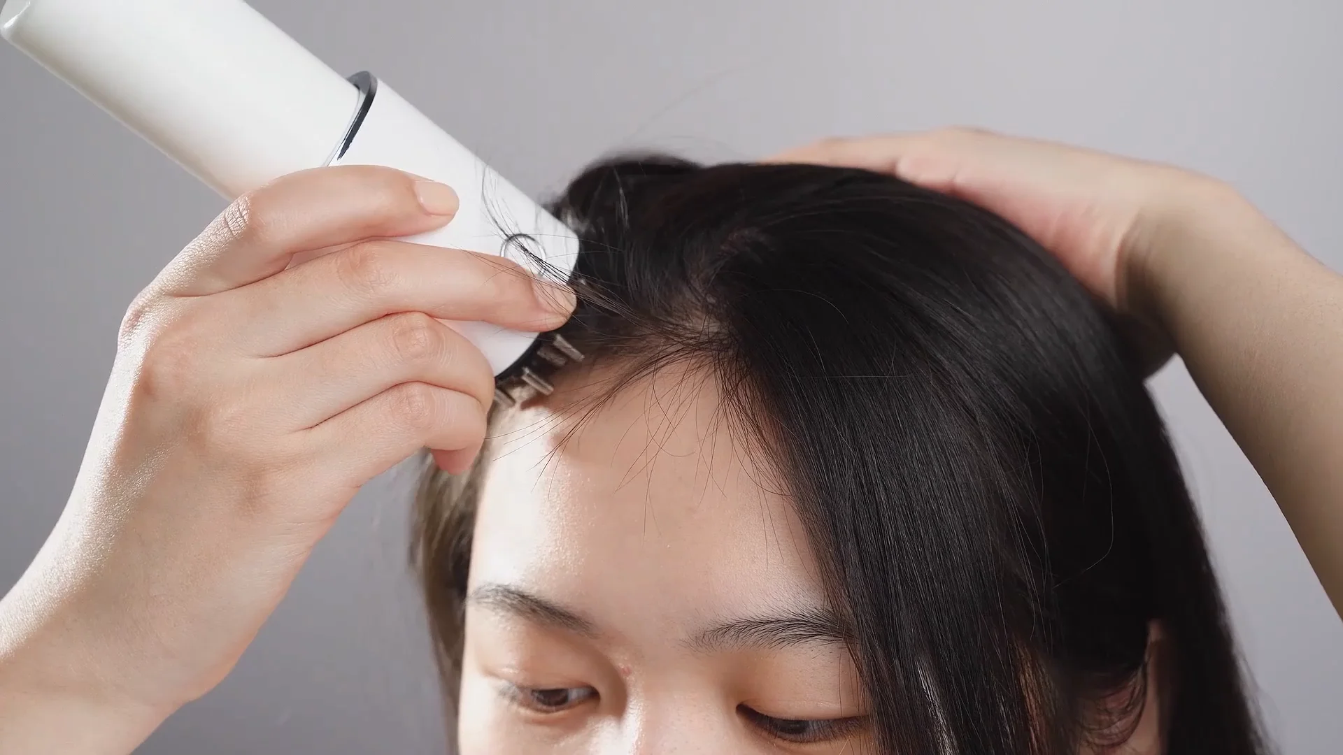 Electric Comb Essential Oil Dispenser Liquid Scalp Massage Comb Scalp Oil Applicator For Hair