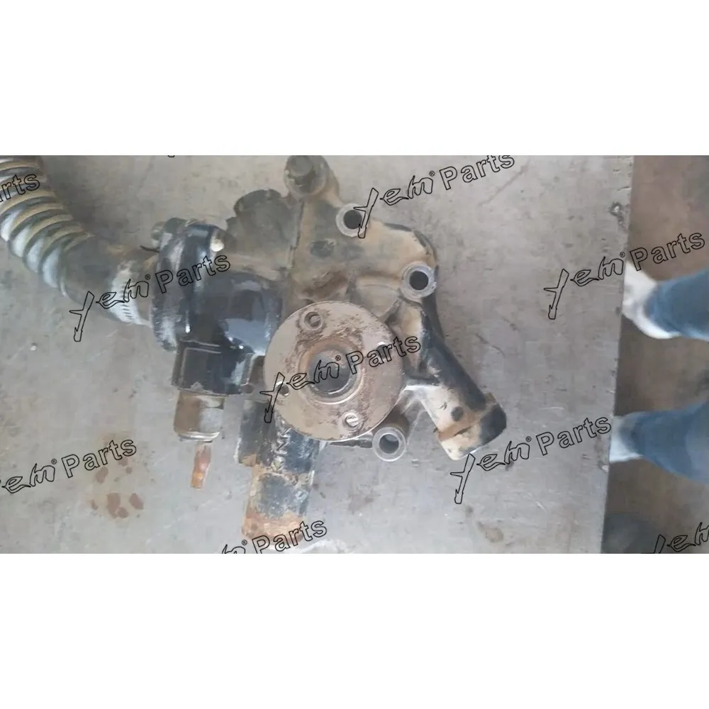 Engine Spare Parts 2TNE68 Water Pump for Yanmar 2