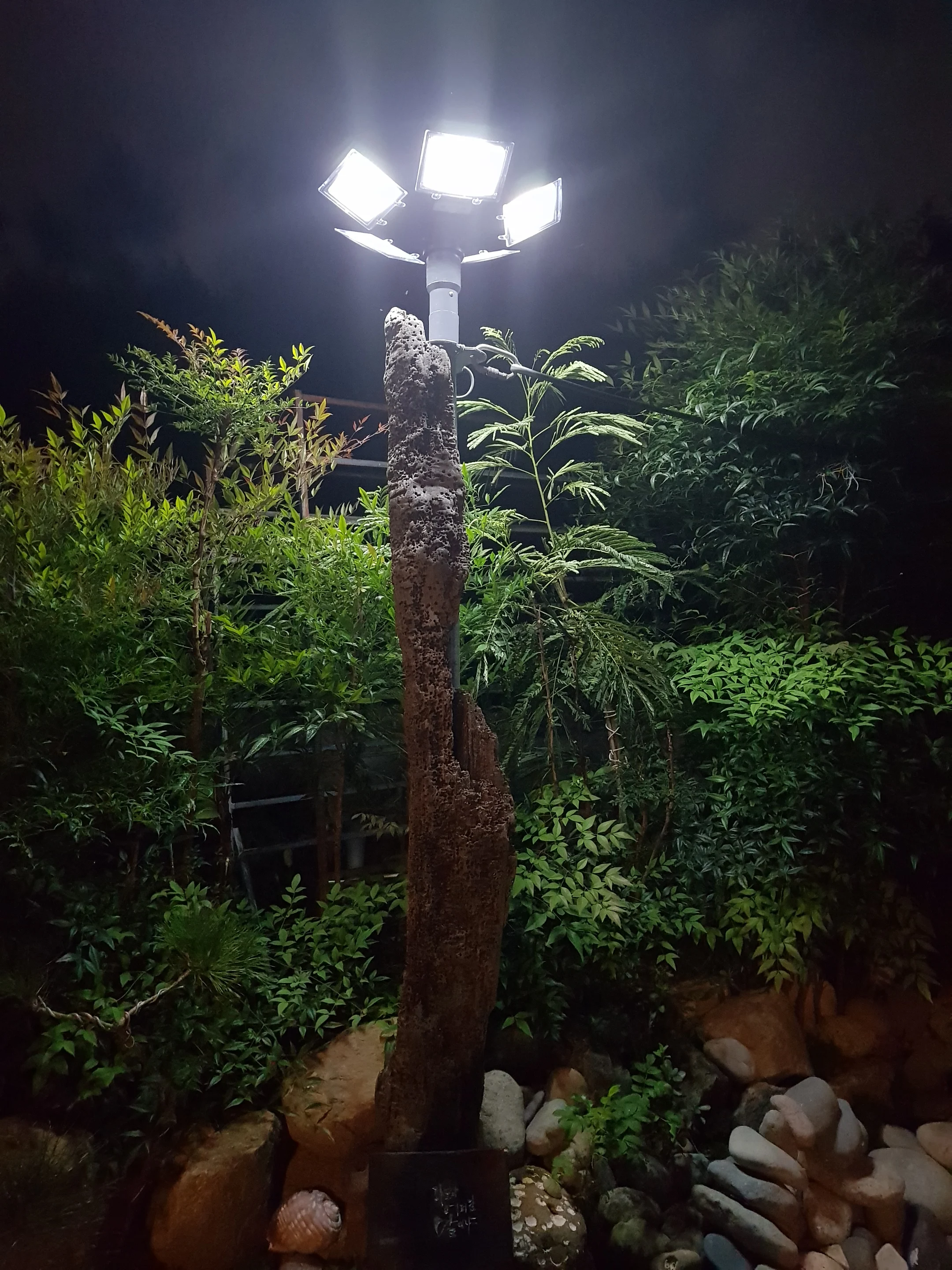 High Quality All In One Solar UFO Light 300w 500w 150-160LM/W High Power LED Chip