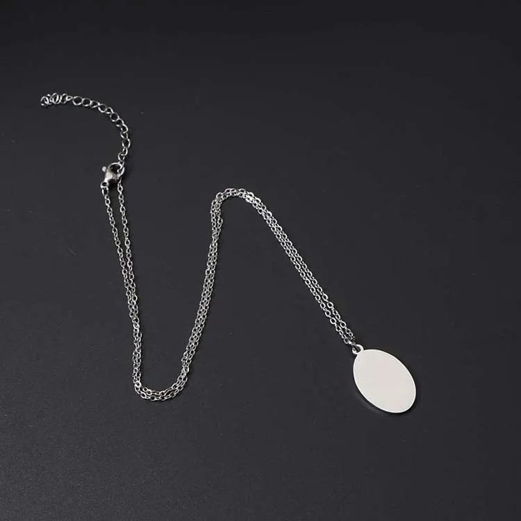 Custom Oval Pendant Chain Necklace