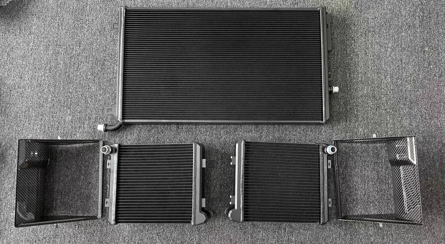 Front Mount Heat Exchanger for Mercedes Benz C63 W205 Small Radiator Kit