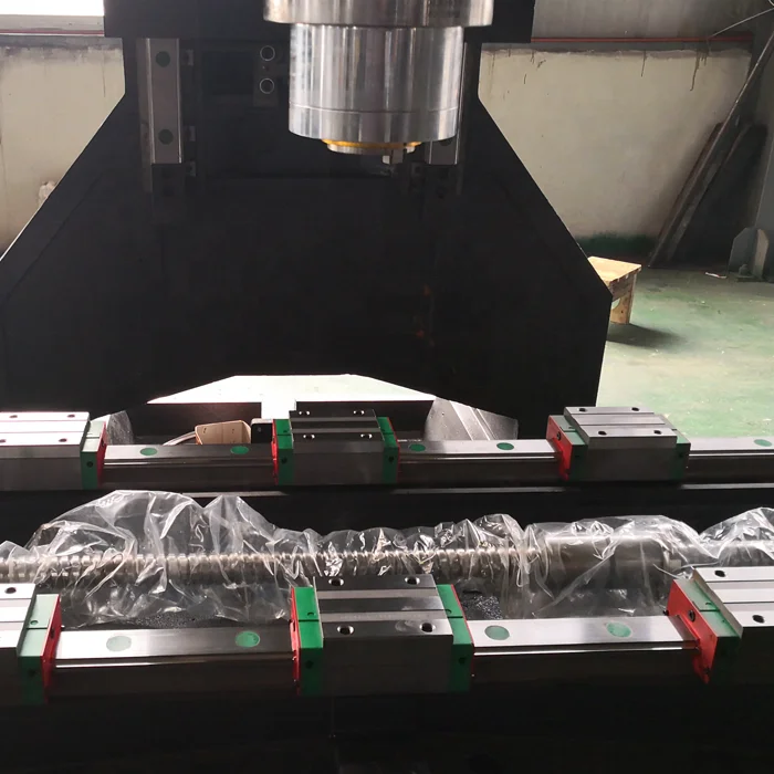 VMC750 Single Spindle Vertical Machining Center New Condition CNC Machine Construction Fanuc Gsk Mitsubishi Including Motor PLC