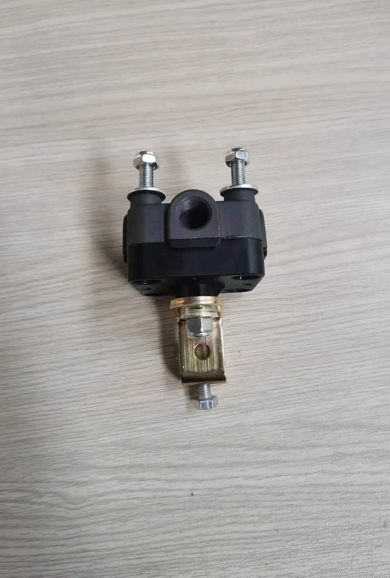 VIT Air spring (air bag) height control valve 52321-Q371M supplier