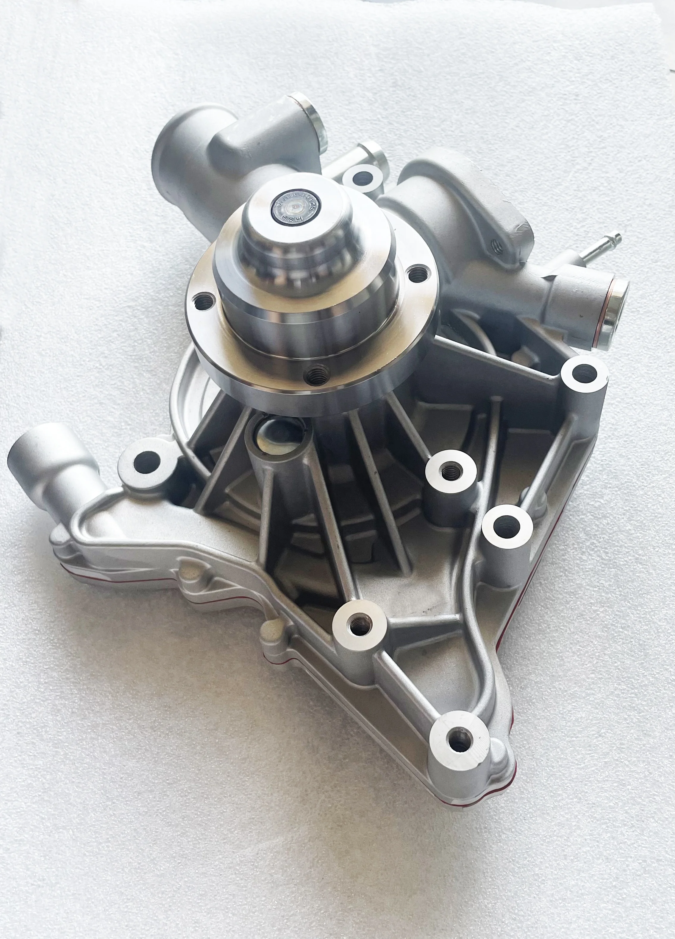 High Quality Deutz TD2.9 Water Pump 04162753 - Reliable