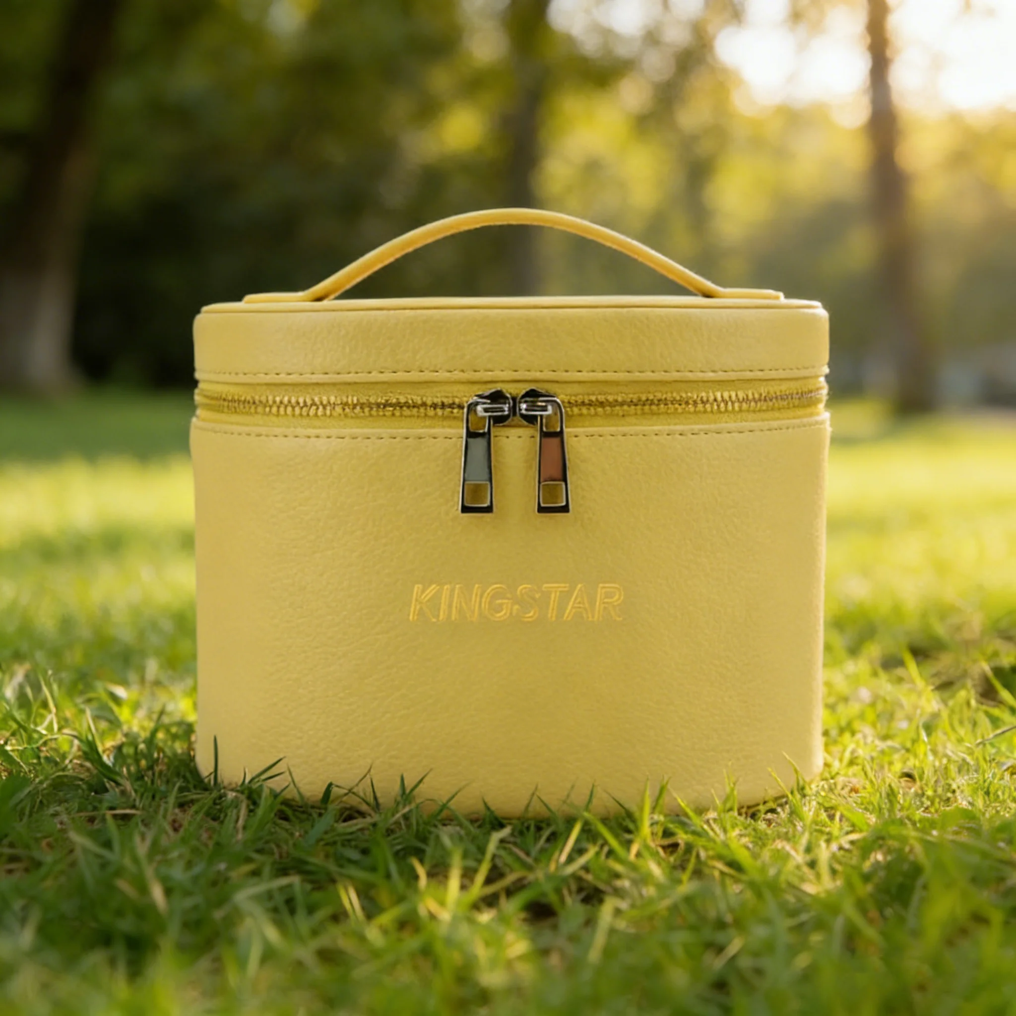 Customized Logo Luxury PU Cosmetic Toiletry Organizer Fashionable Girls' Waterproof Leather Makeup Vanity Bag for Travel