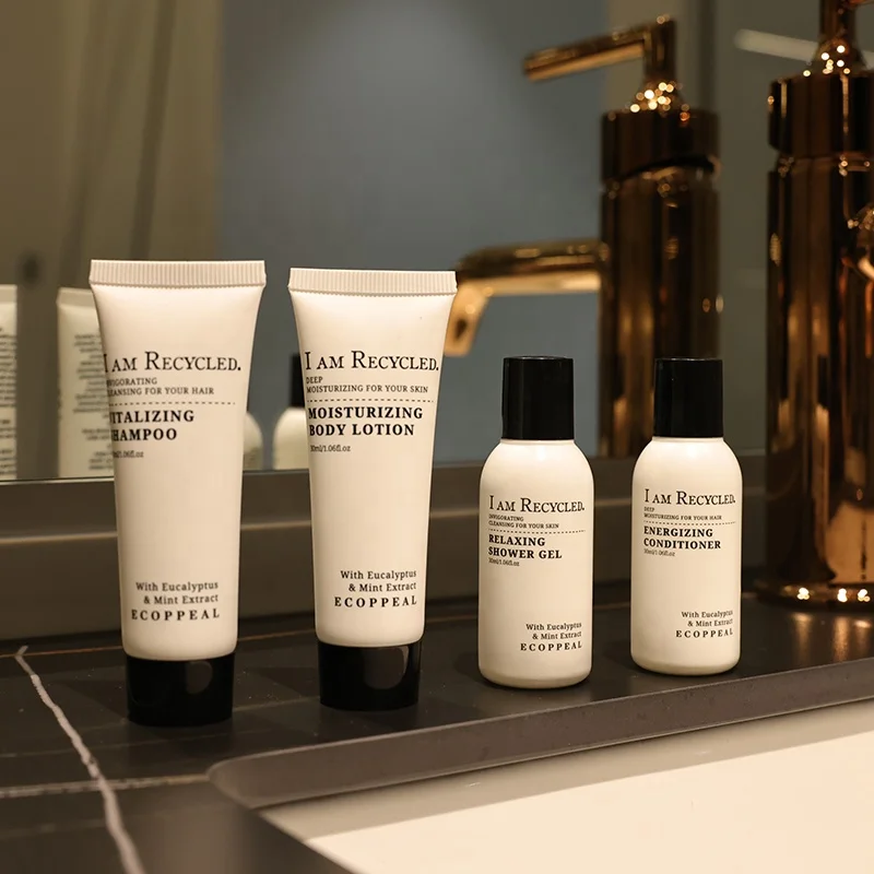Custom Luxury OEM 5 Star Disposable Biodegradable Eco Friendly Guest Toiletries Kit Accessories Set for Bathroom Hotel Amenities