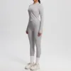 Conjunto gris escarcha
