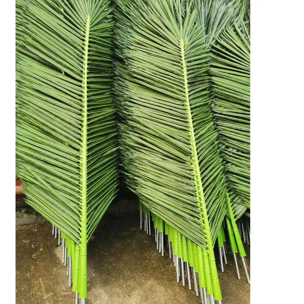 Good for Project and Building Decoration Fiberglass Trunk With Fabric Palm Leave Tree Palm Artificial King Coconut Tree