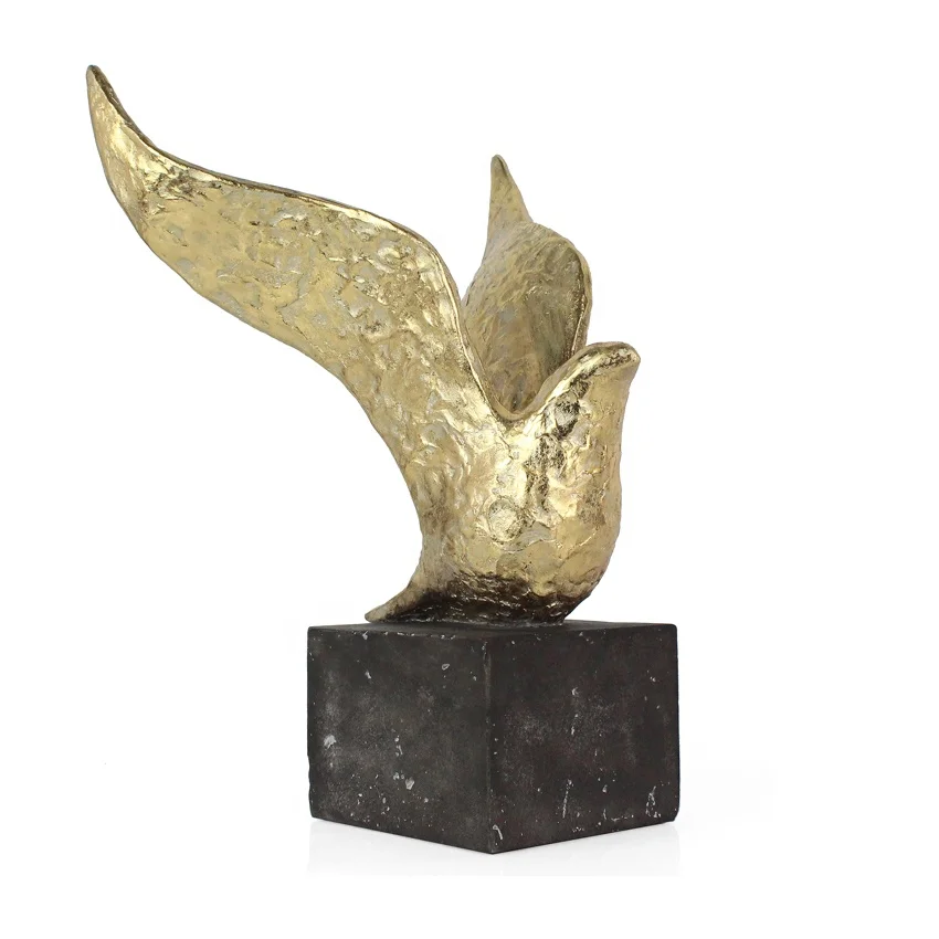 Resin Pigeon Sculpture in Gold Foil Decorative Pigeon Statue Figurine Home Decor Gift for Romance and Love