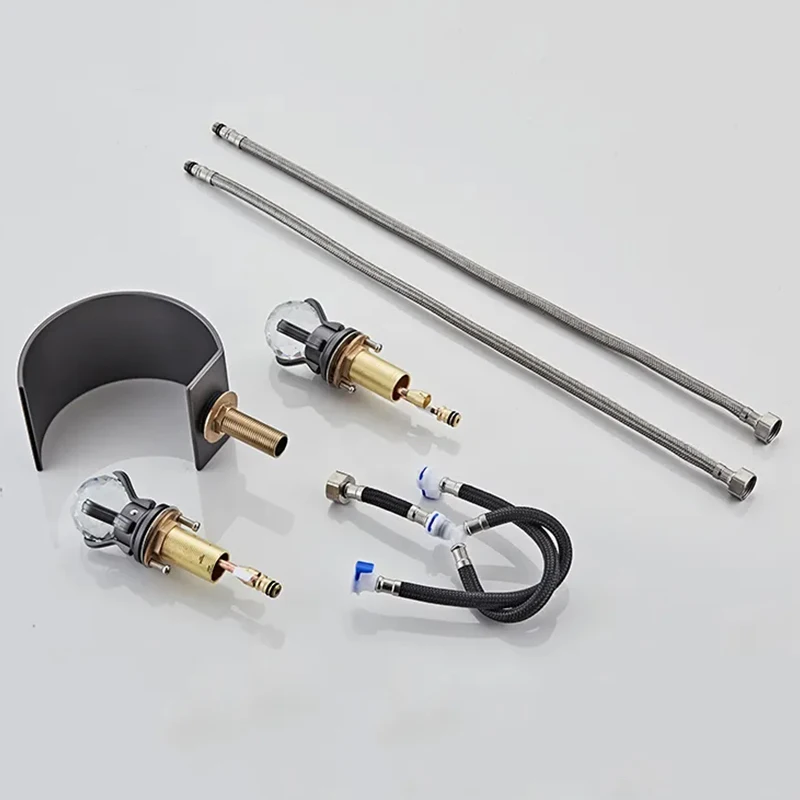 Hot Selling High End Luxury 3 Holes Waterfall Wide Bathroom Faucet Gold