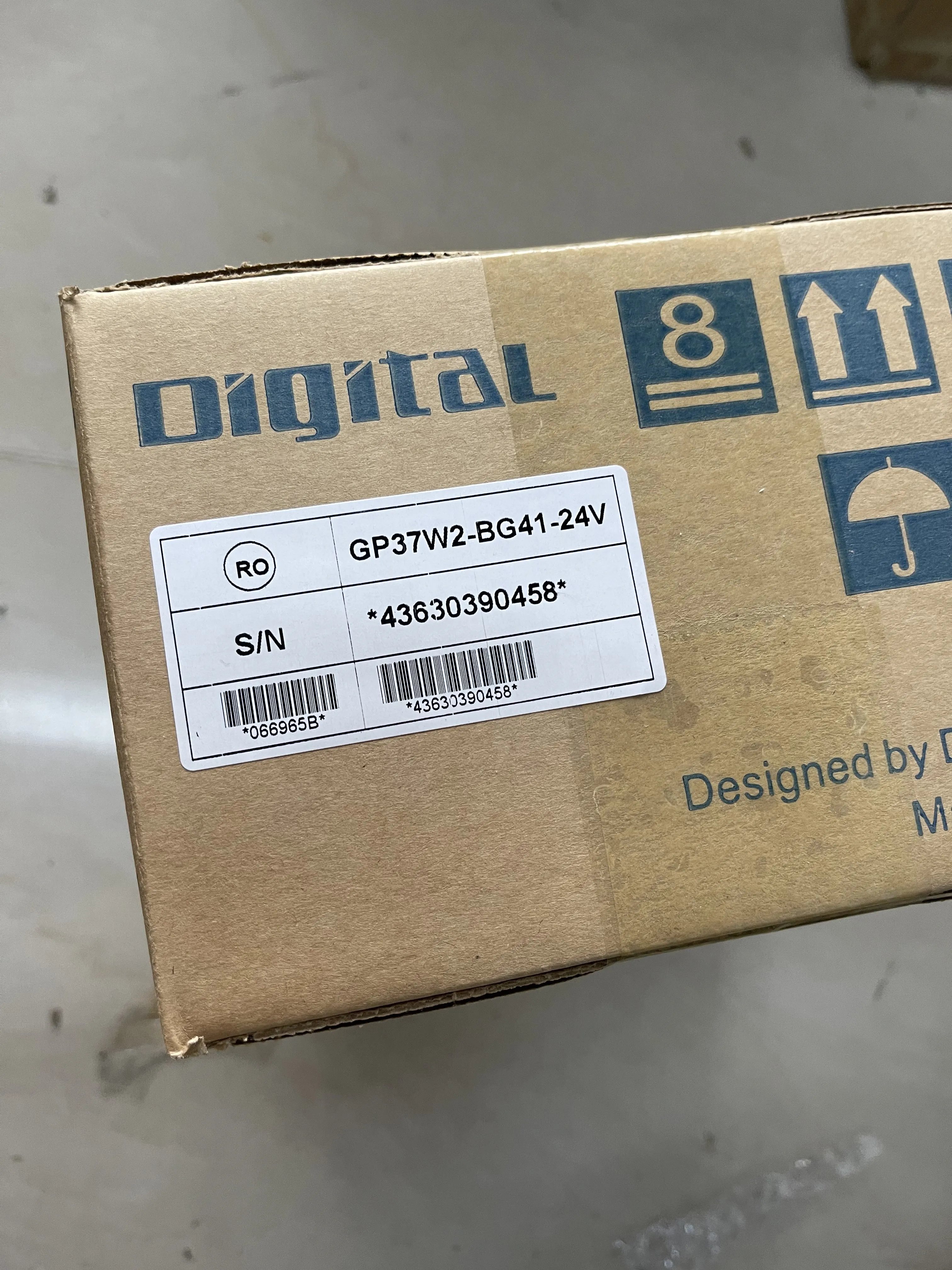 Pro-face HMI Touch Screen GP37W2-BG41-24V Pro-face HMI Touch Screen GP37W2-BG41-24V