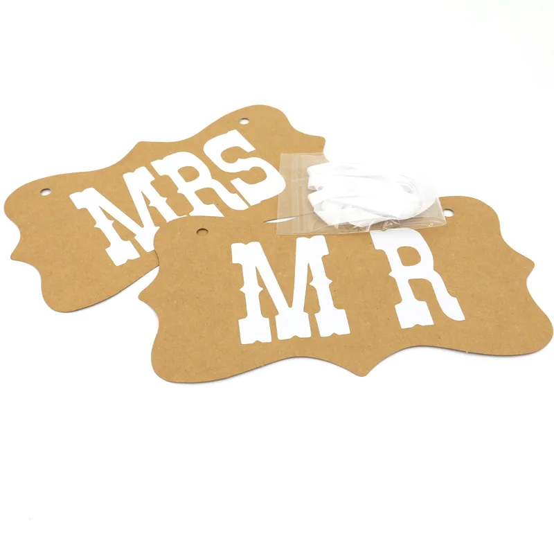 2pcs Mr Mrs Wooden Cake Topper Sticks Wedding Cake Photo Props