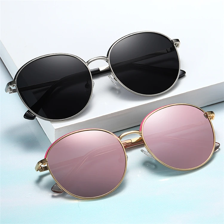 2022 Retro Round Sunglasses Women Men Brand Design Transparent