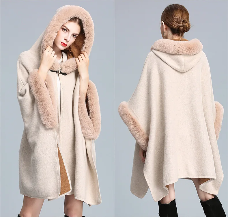 Poncho Cape Avec Col En Fausse Fourrure - Taille Unique - Multicolore - Thermique Et Oversized - Neuf étiqueté