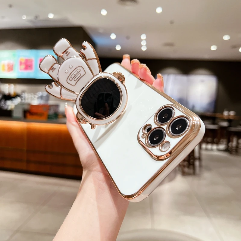 2023 New Arrival Electroplated Astronaut Folding Stand Mobile Phone Case For Iphone 11 12 13 14 2226