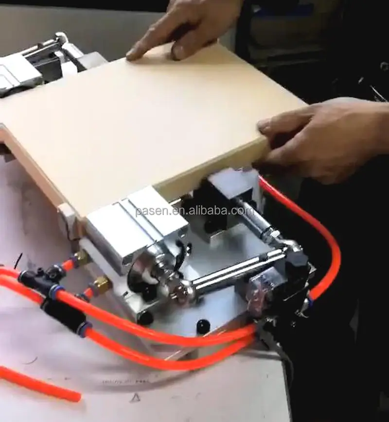 Semiautomatic Cardboard Box Thumb Hole Making Machine