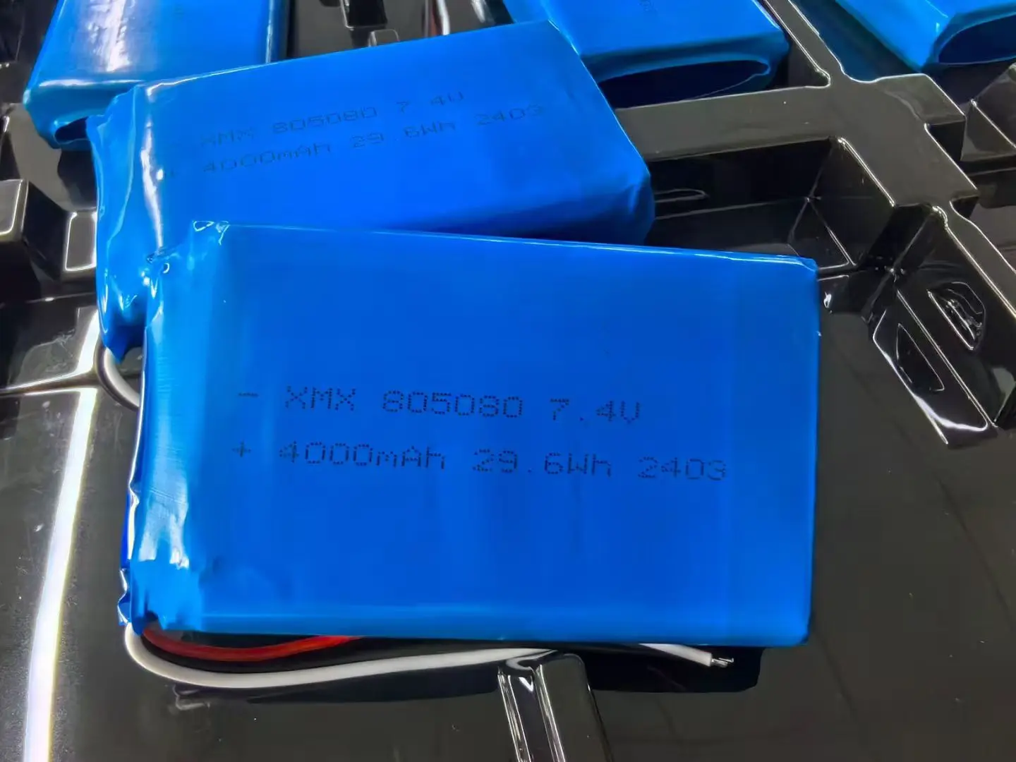 H98d95e0621a54f4db3be3b40b845b75di