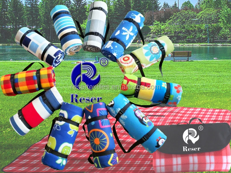 Custom Logo Large Square Folding Carrier Outdoor Sand Proof and Waterproof BBQ Picnic Blanket Mat Acrylic Camping Mat Bulk