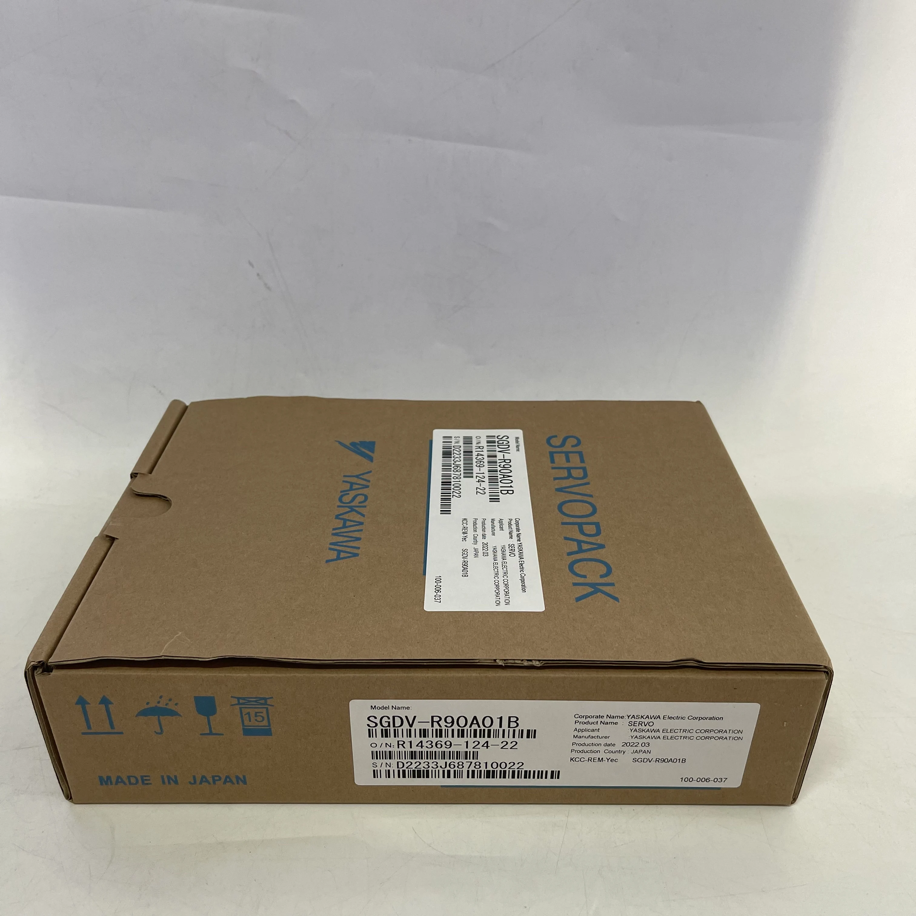 Yaskawa Servo Drive Servopack SGDV-R90A01B Yaskawa Servo Drive Servopack SGDV-R90A01B