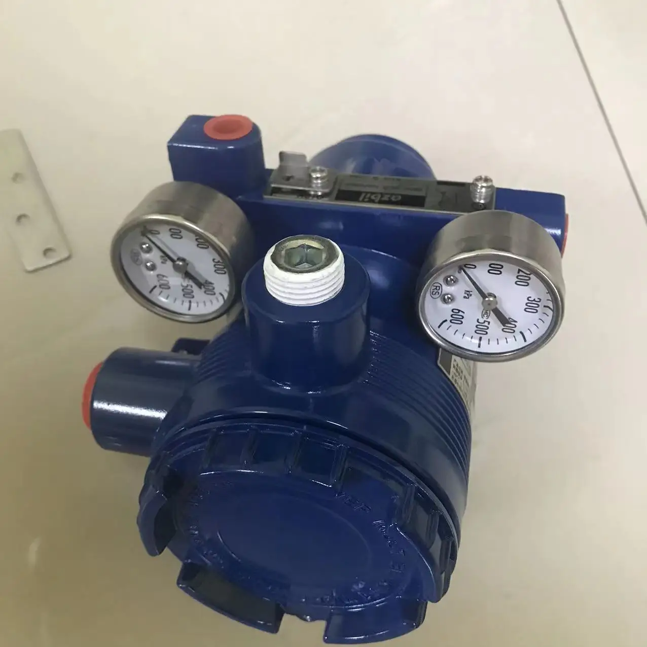 Azbil Model Avp300 Series: Smart Valve Positioner & Pneumatic Positioner