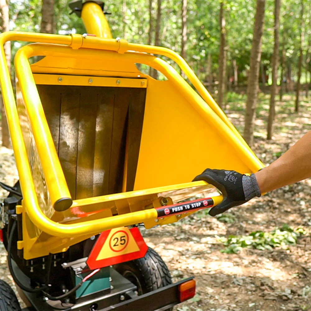AUSTTER  Auto Feeding Trailer Mounted  Industrial Agriculture Wood Shredder Wood Chipper for Forestry Garden