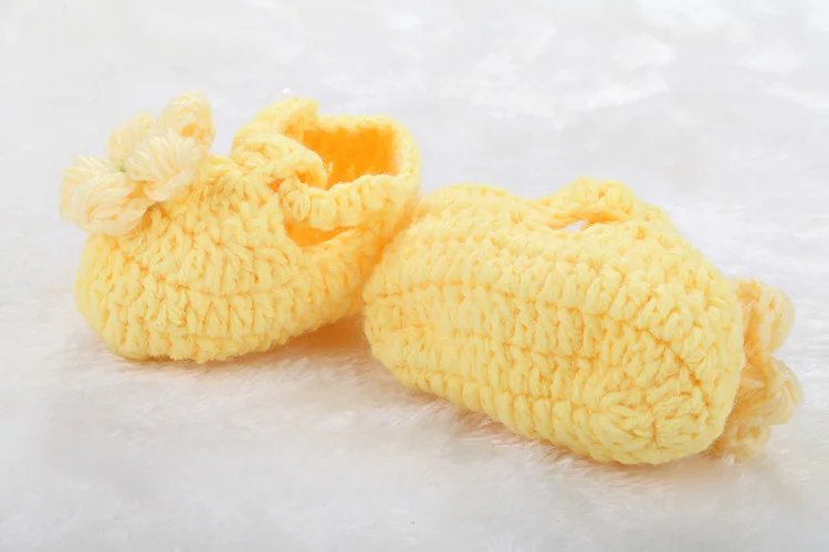 New design winter warm cute newborn baby crochet shoes