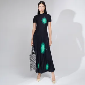 Miyake Pleats Fashion Set Bestselling Stretch Short Sleeve Top and Printed Pleated Skirt 2-Piece Set
