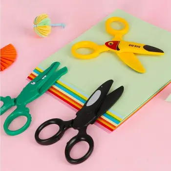 qucoqpe Kawaii Scissors for School Kids, Cute Animal Designs Toddler Safety  Plastic Scissor, Preschool Training Scissors Toddler Craft Scissors