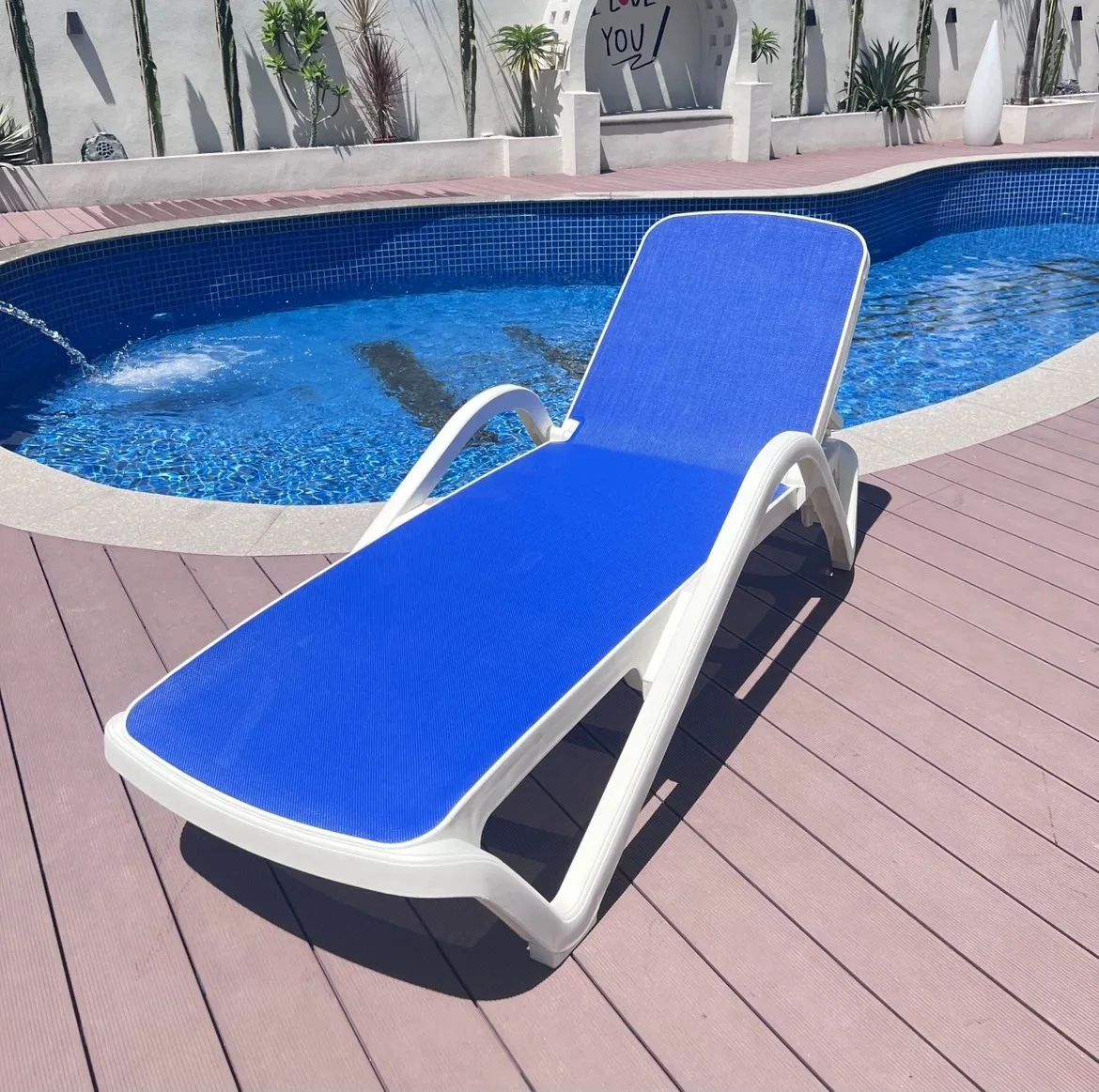 Plastic folding sun lounger discount