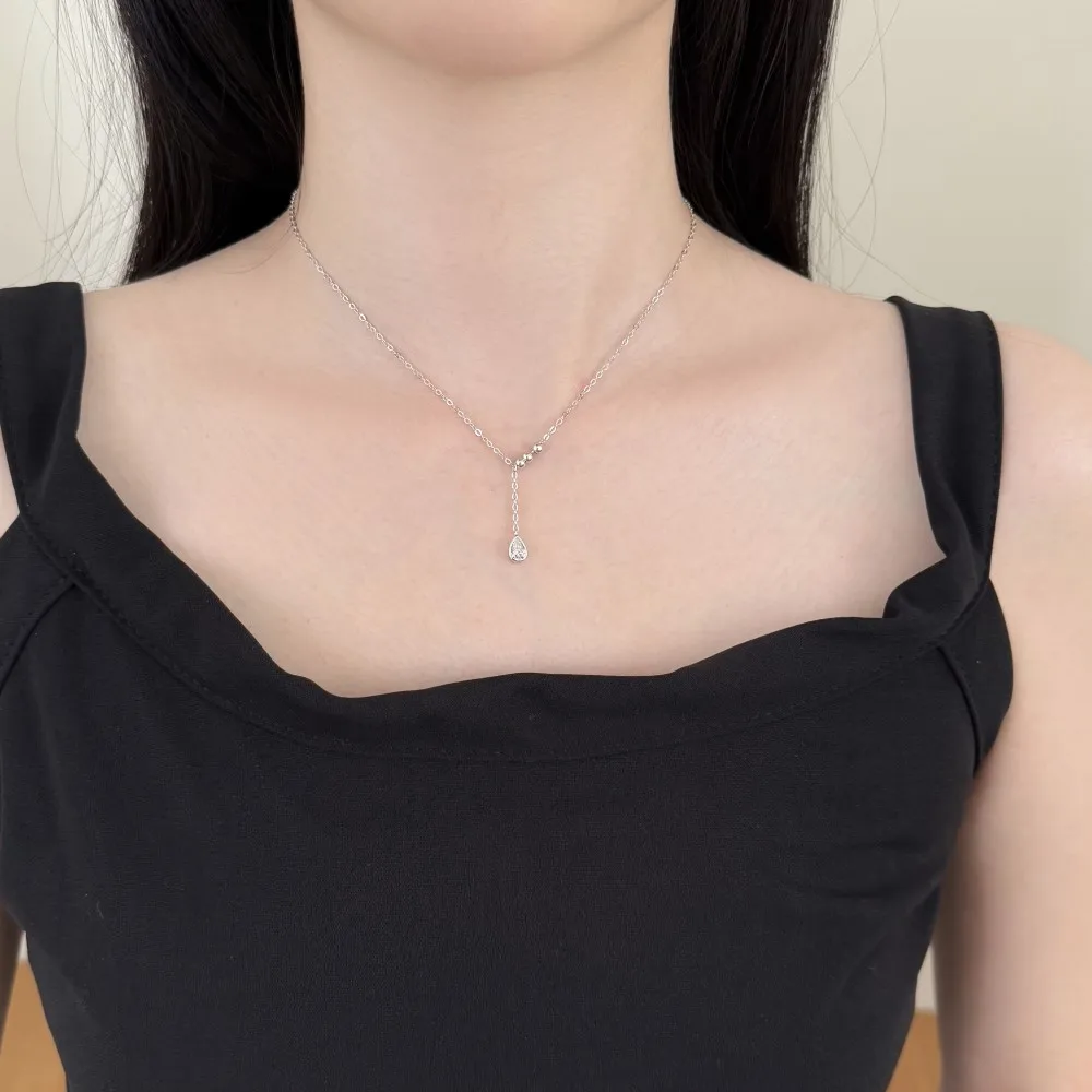 KAKODIY Women's Silver Necklace Fashion Hypoallergenic Teardrop Cubic Zirconia Aesthetic Simple Water Drop Pendant Necklace detail 4
