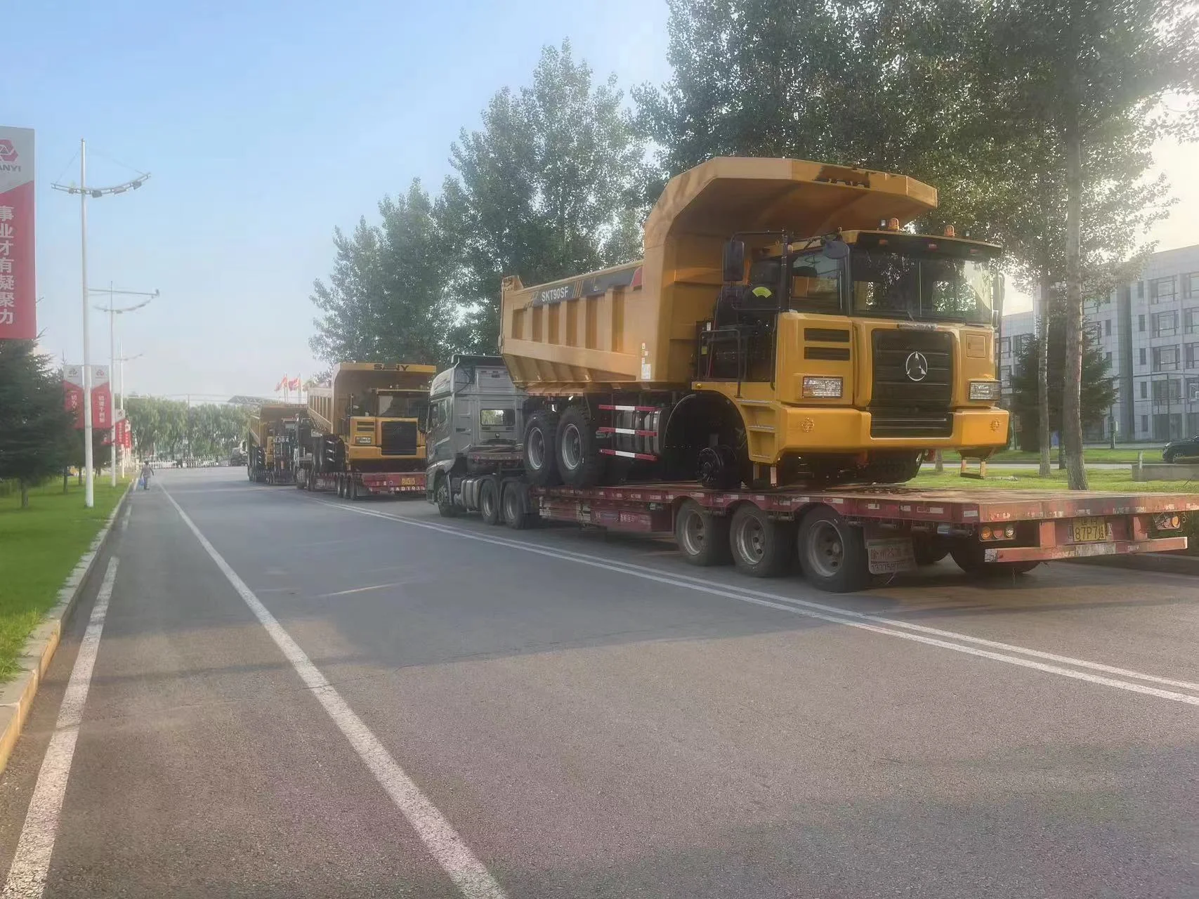 50 Ton off Road Mining Dump Truck SK90S - Top Seller in Uganda